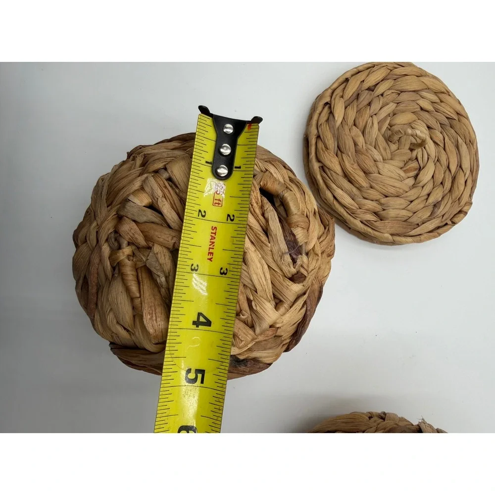 Set of 2 Woven Seagrass Baskets with Lids and Plastic Liners Natural Brown